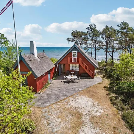 Casa de Férias Cozy In With Kitchen Neksø